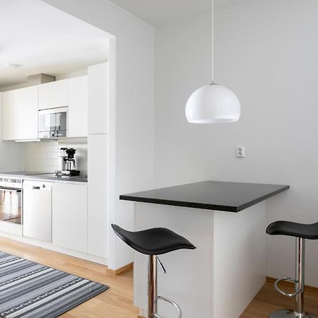 2Ndhomes Cozy 1Br Apartment With Balcony By The Central Station ヘルシンキ エクステリア 写真