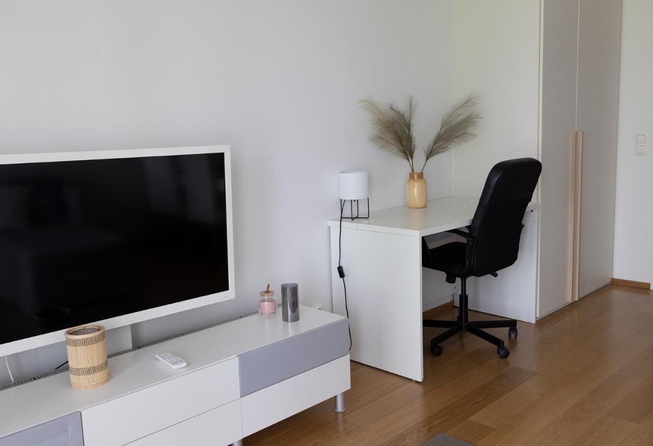 2Ndhomes Cozy 1Br Apartment With Balcony By The Central Station ヘルシンキ エクステリア 写真